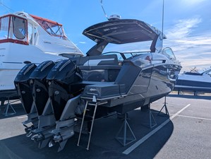Cruisers Yachts 38 GLS-OB SB 48 2024 Cruisers Yachts 38 GLS-OB SB 49
