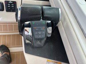 Boston Whaler 320 VANTAGE 17 2017 Boston Whaler 320 VANTAGE 18