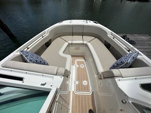 Boston Whaler 320 VANTAGE 23 2017 Boston Whaler 320 VANTAGE 24