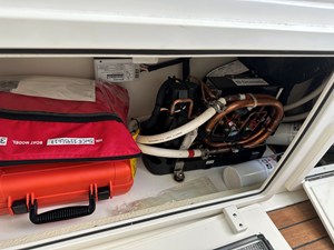 Boston Whaler 320 VANTAGE 29 2017 Boston Whaler 320 VANTAGE 30