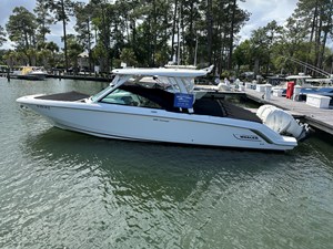 Boston Whaler 320 VANTAGE 33 2017 Boston Whaler 320 VANTAGE 34