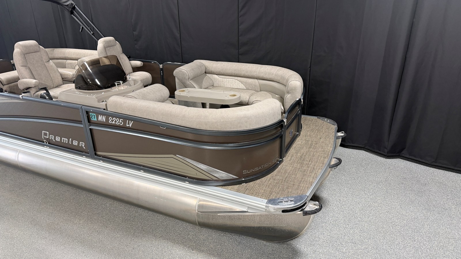 2019 Premier 230 SUNSATION 8