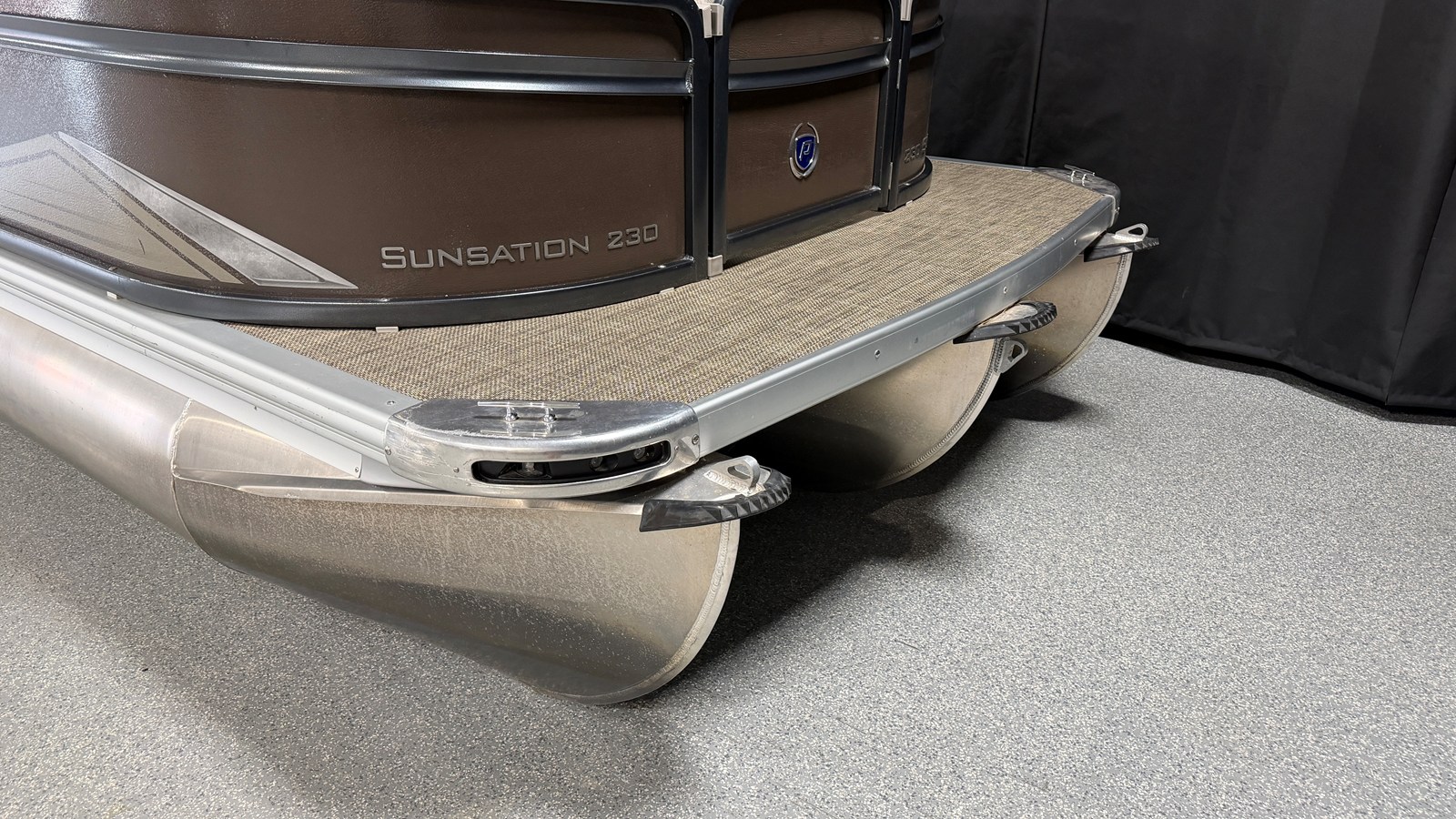2019 Premier 230 SUNSATION 9