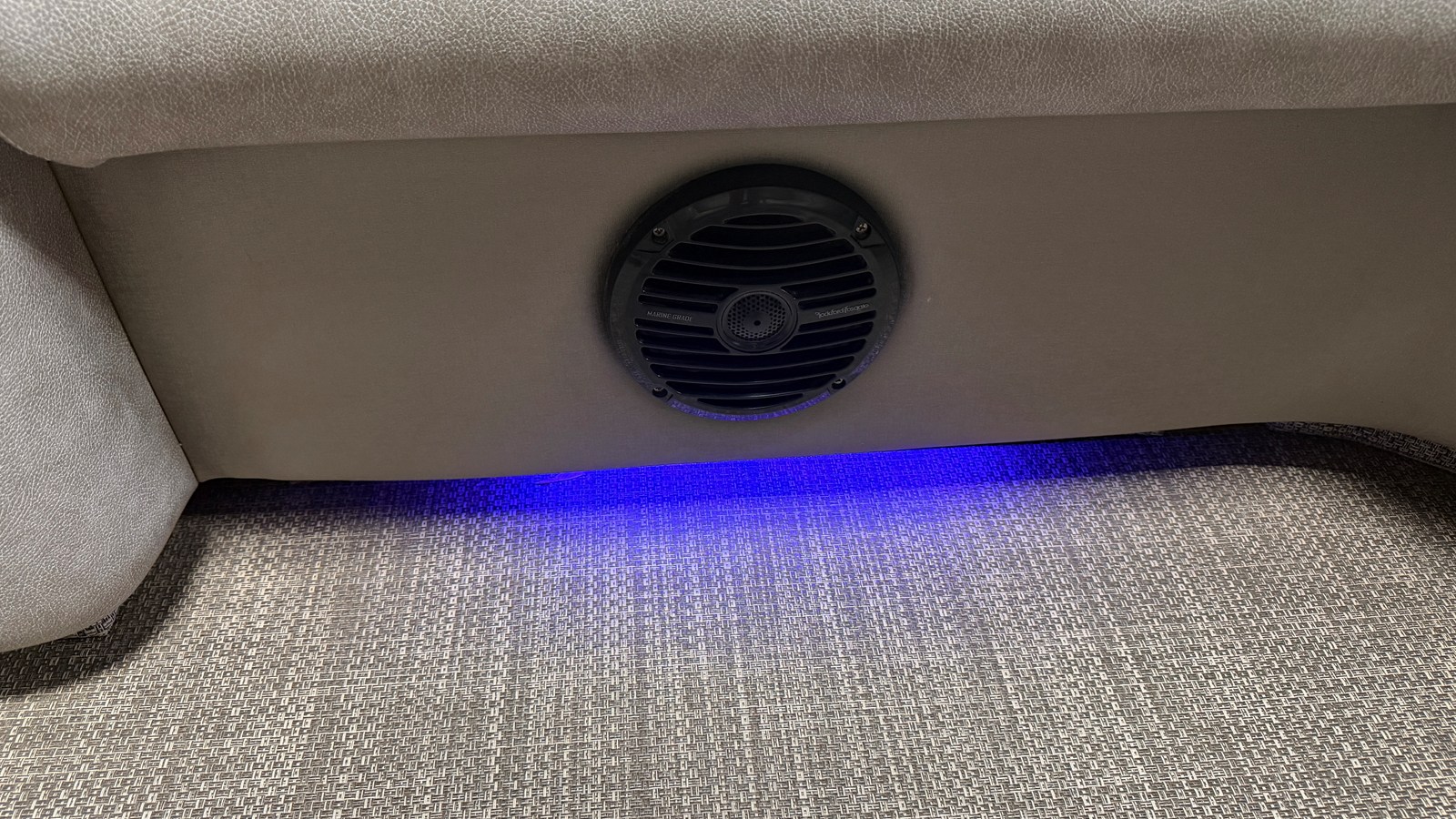 2019 Premier 230 SUNSATION 60
