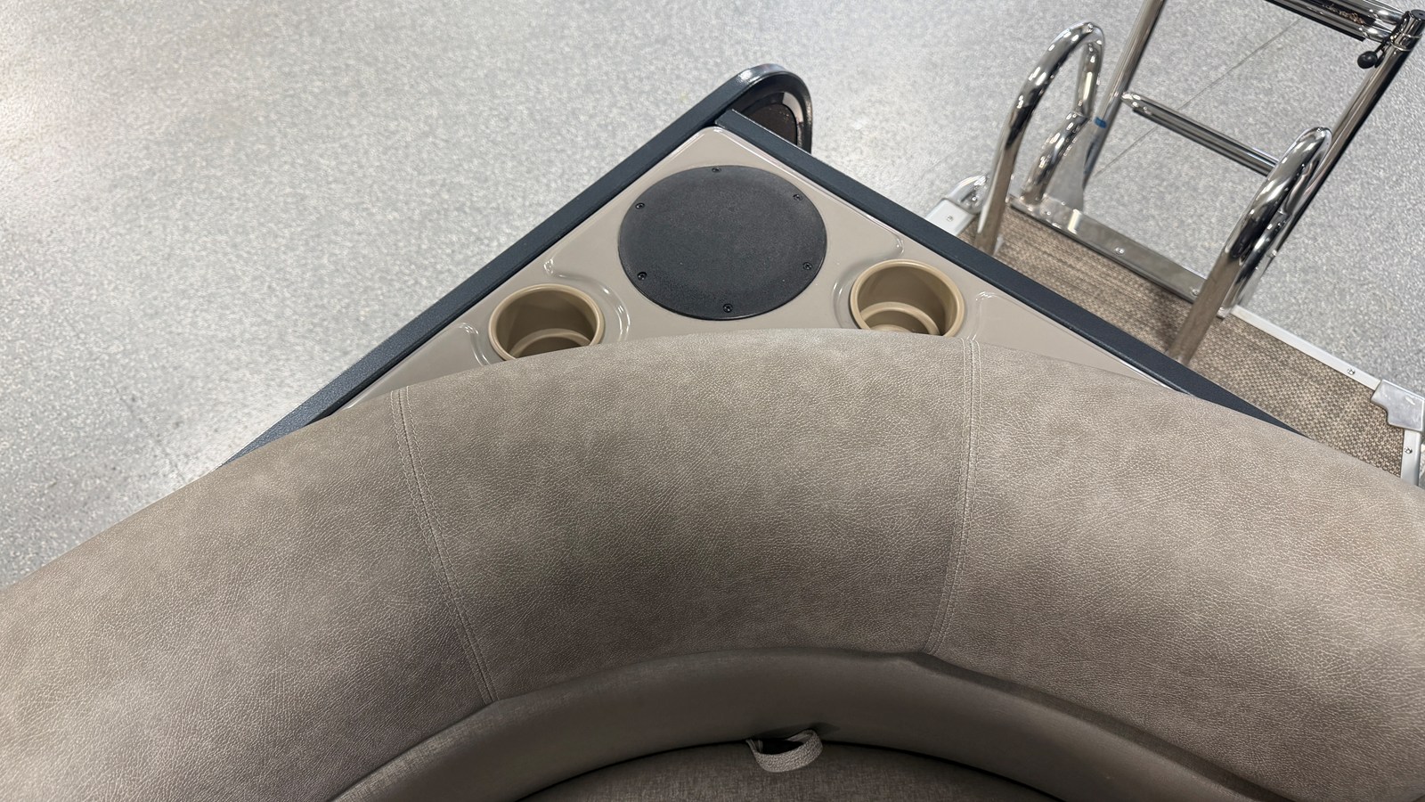 2019 Premier 230 SUNSATION 62
