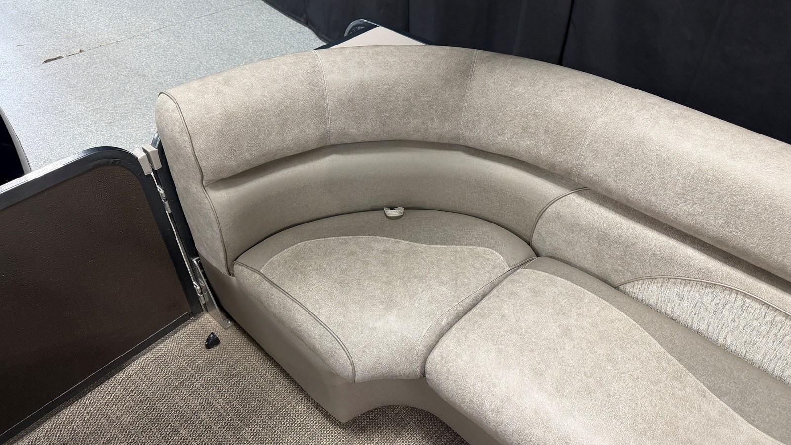 2019 Premier 230 SUNSATION 70
