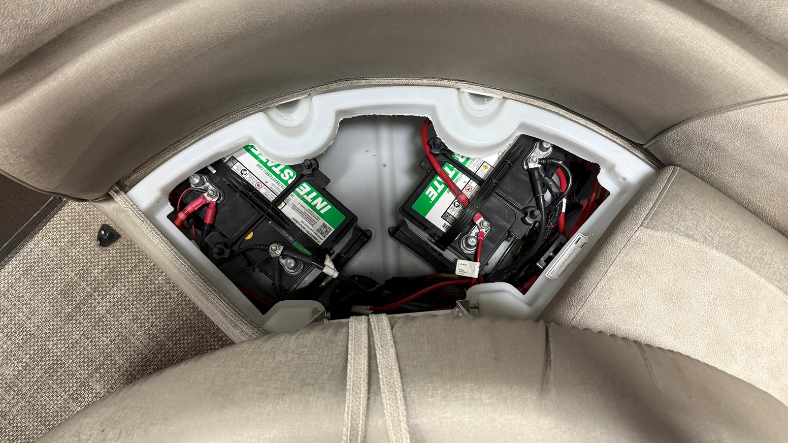 2019 Premier 230 SUNSATION 72