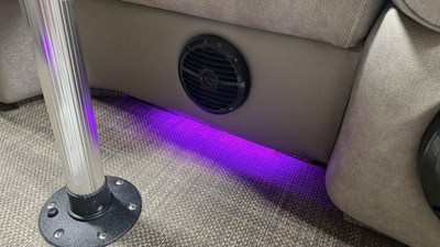 2019 Premier 230 SUNSATION 18