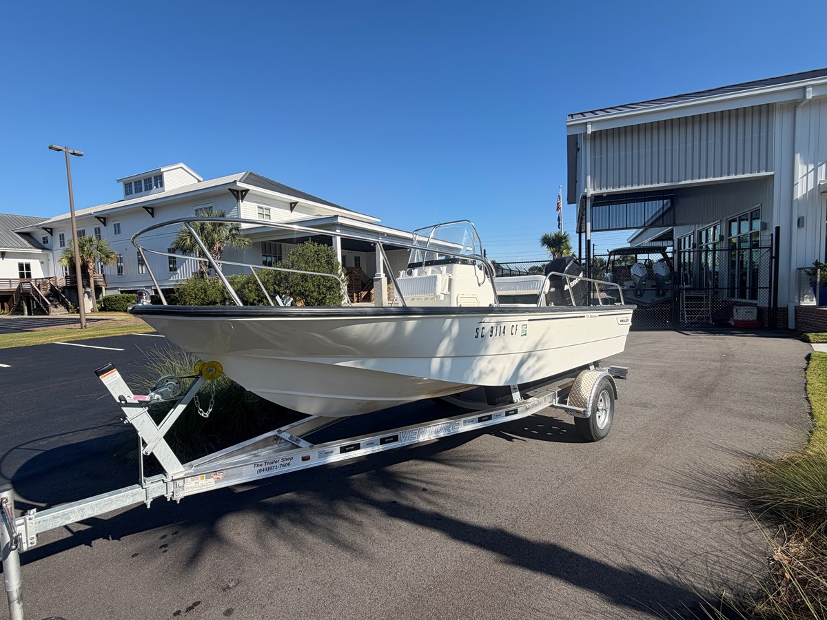 2012 Boston Whaler 170 MONTAUK 3
