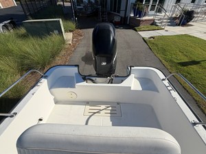 Boston Whaler 170 MONTAUK 5 2012 Boston Whaler 170 MONTAUK 6