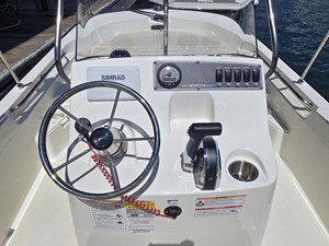 Boston Whaler 170 Montauk 13 2027 Boston Whaler 170 Montauk 14