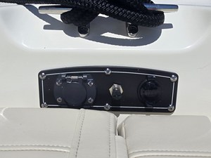 Boston Whaler 170 Montauk 22 2027 Boston Whaler 170 Montauk 23