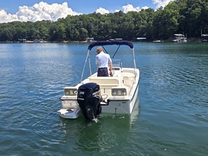 Boston Whaler 170 Montauk 26 2027 Boston Whaler 170 Montauk 27