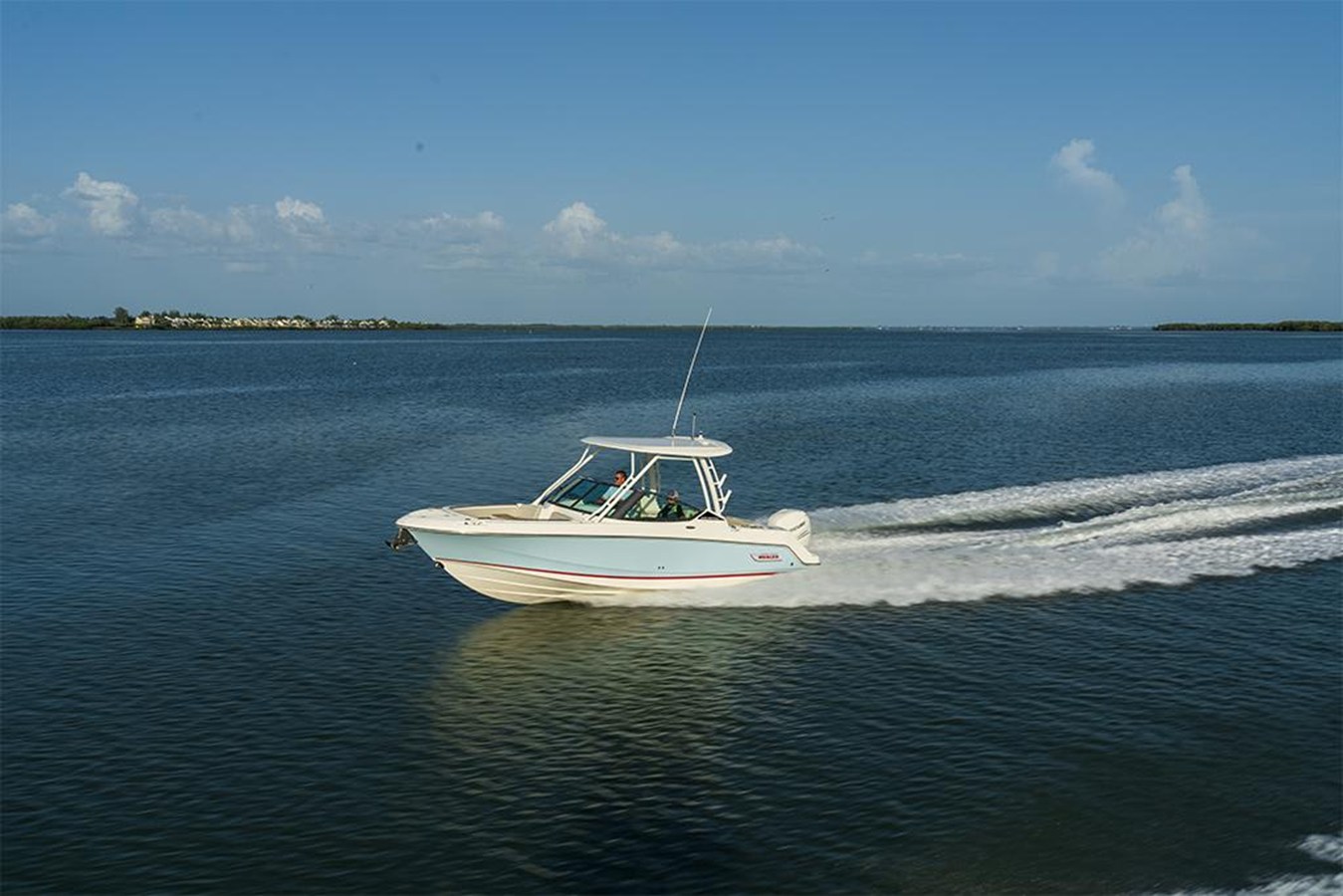 2027 Boston Whaler 240 Vantage 25