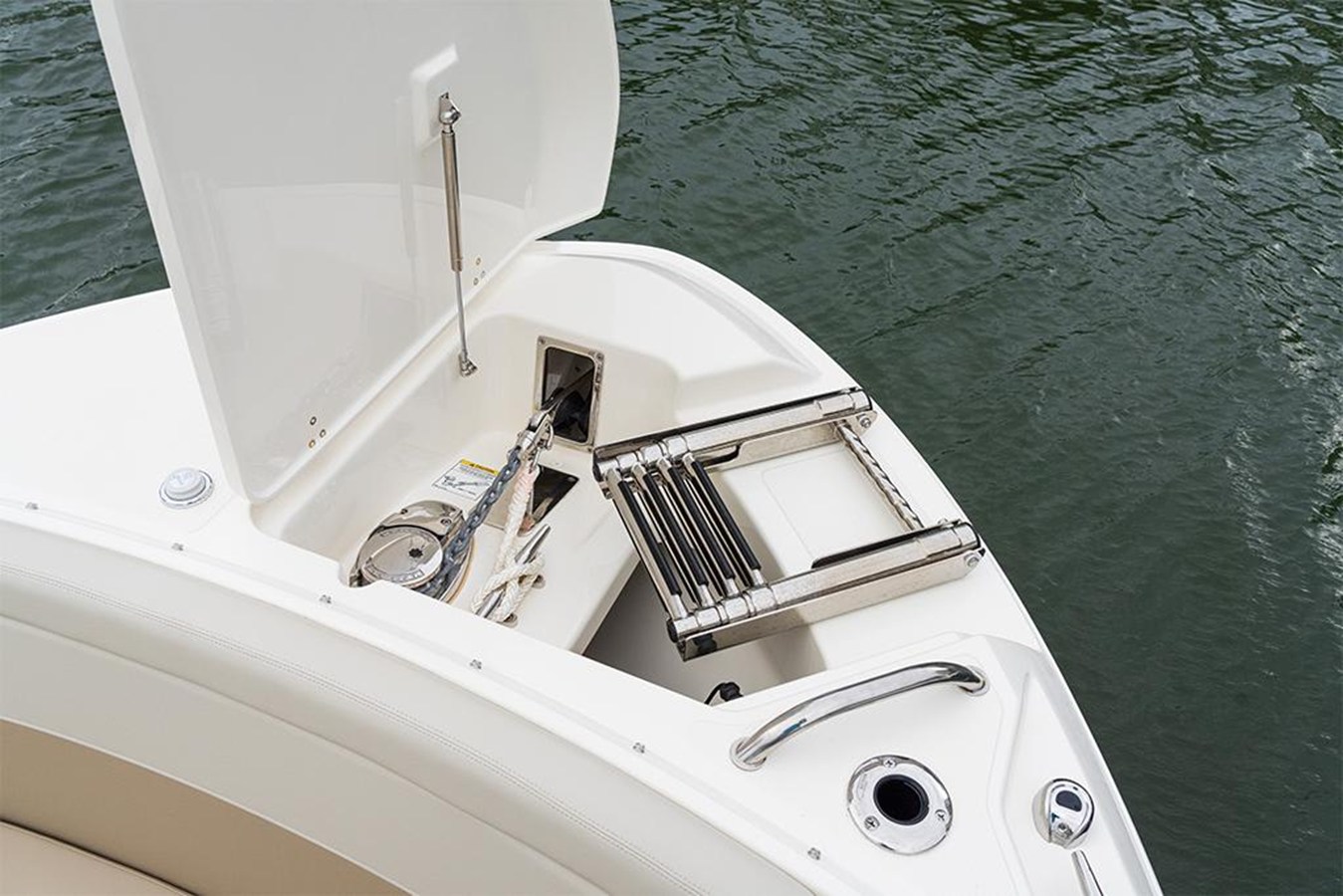 2027 Boston Whaler 240 Vantage 93