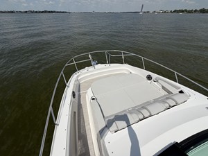 Sea Ray Sundancer 320 Outboard 47 2026 Sea Ray Sundancer 320 Outboard 48