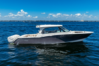 Grady-White Freedom 415 2 2026 Grady-White Freedom 415 3
