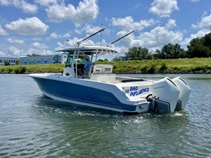 Boston Whaler 330 OUTRAGE 13 2023 Boston Whaler 330 OUTRAGE 14
