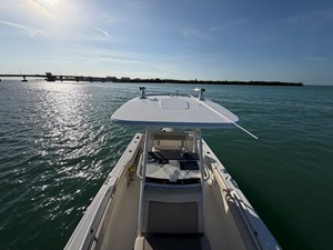 2021 Boston Whaler 230 OUTRAGE 7