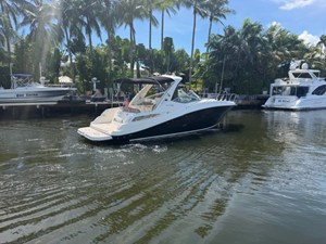Sea Ray SUNDANCER 330 26 2016 Sea Ray SUNDANCER 330 27