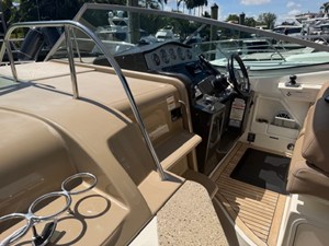 Sea Ray SUNDANCER 330 51 2016 Sea Ray SUNDANCER 330 52