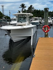Boston Whaler 330 OUTRAGE 3 2018 Boston Whaler 330 OUTRAGE 4