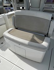 Boston Whaler 330 OUTRAGE 16 2018 Boston Whaler 330 OUTRAGE 17