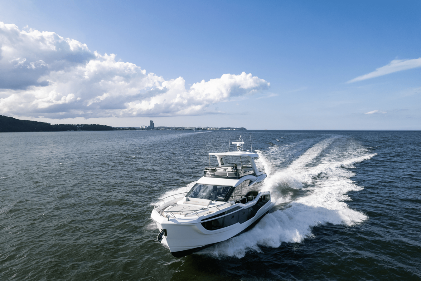2027 Galeon 560 FLY 5