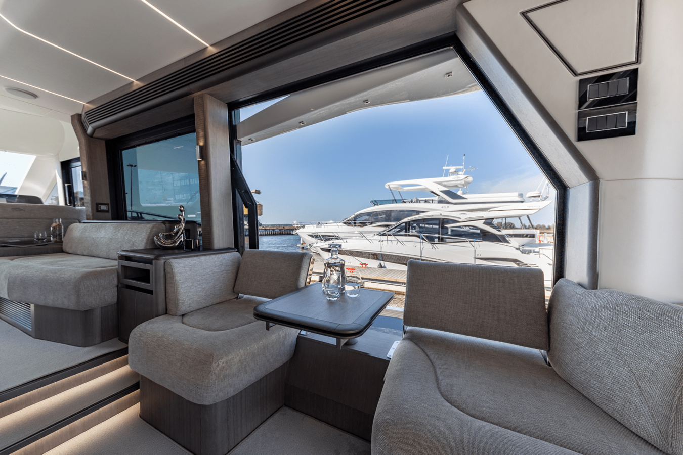 2027 Galeon 560 FLY 22