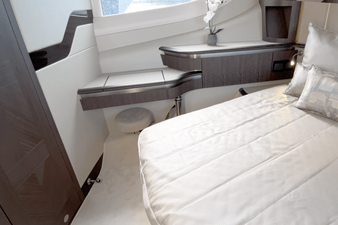2027 Galeon 560 FLY 50