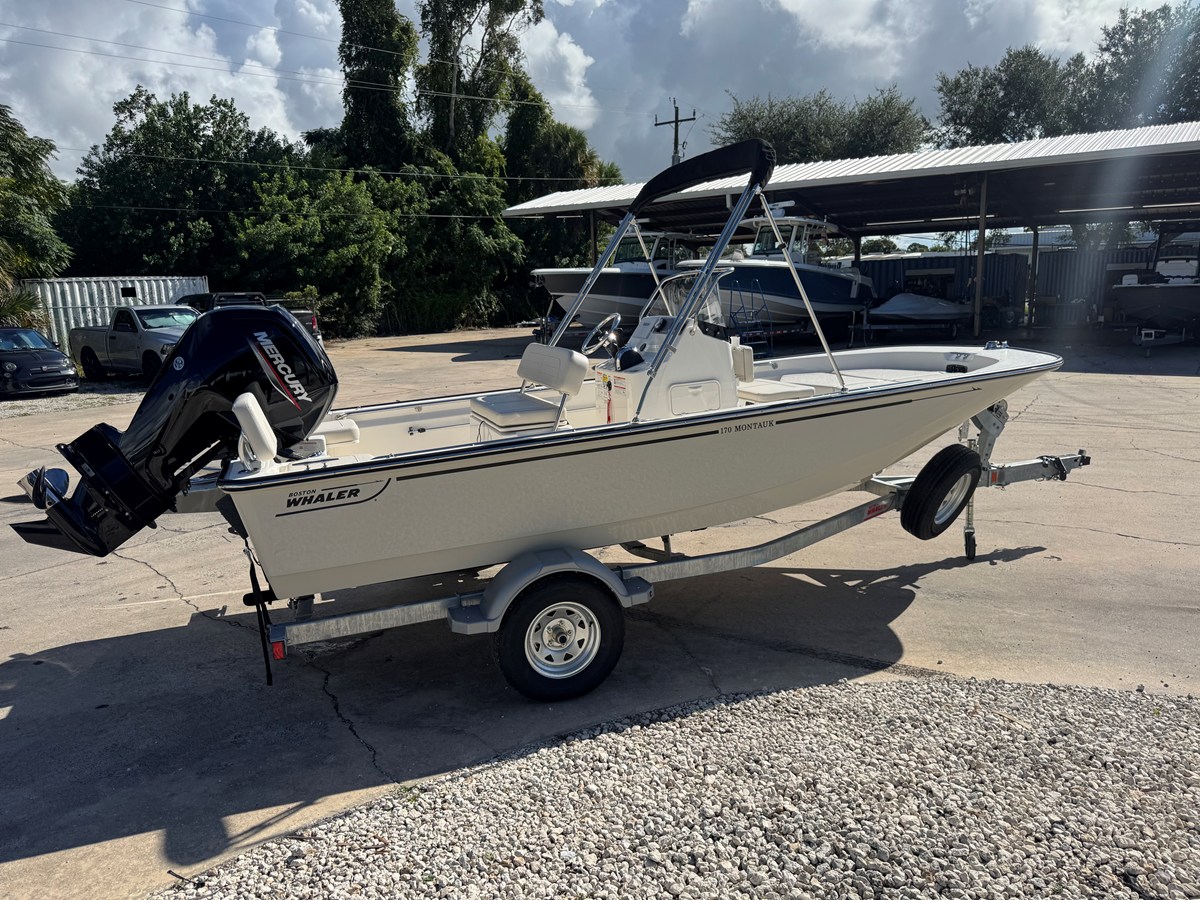 2027 Boston Whaler 170 Montauk 2