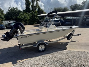 Boston Whaler 170 Montauk 1 2027 Boston Whaler 170 Montauk 2