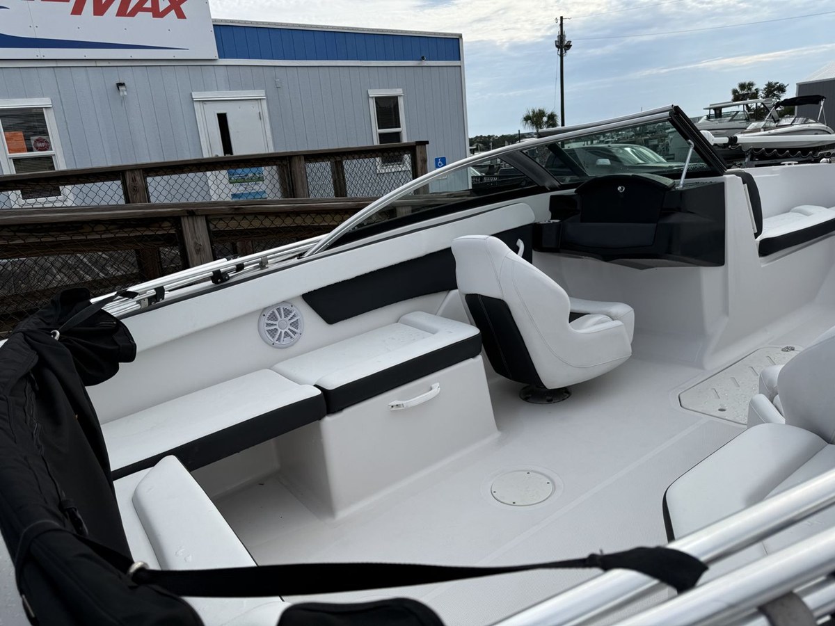 2019 Four Winns HD 200 FREEDOM 14