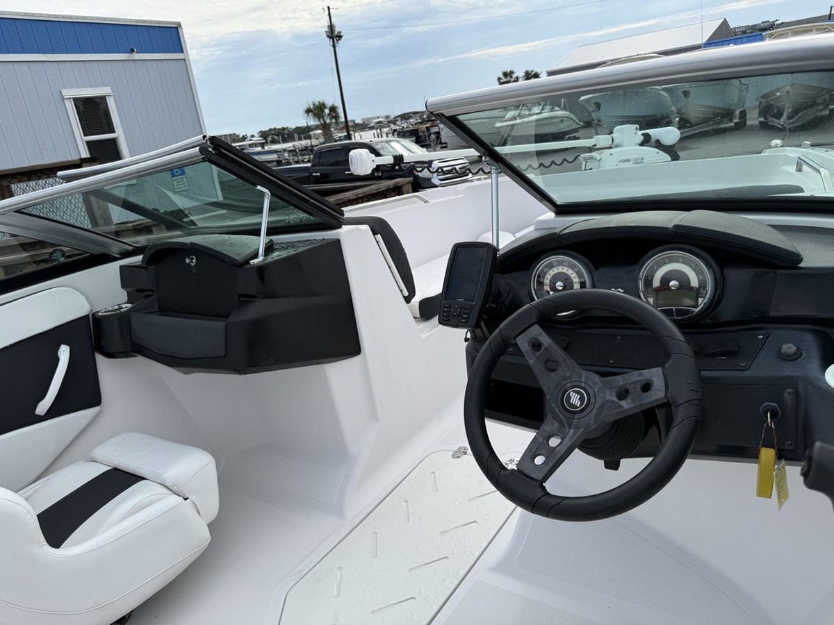 2019 Four Winns HD 200 FREEDOM 19