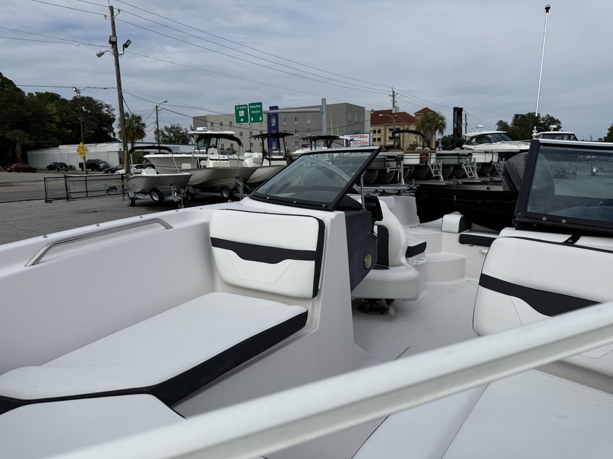 2019 Four Winns HD 200 FREEDOM 25