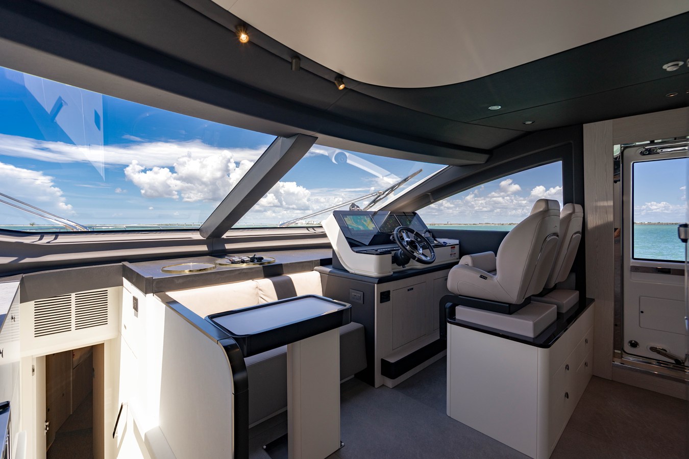 2025 Azimut FLY 78 12