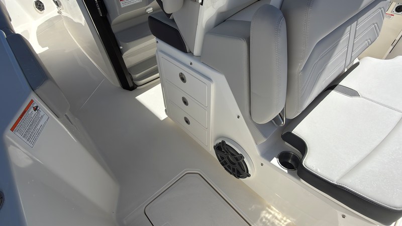2027 Boston Whaler 330 Outrage 29