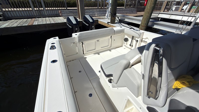 2027 Boston Whaler 330 Outrage 33