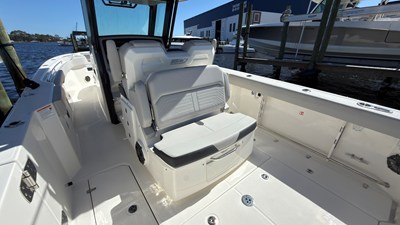 2027 Boston Whaler 330 Outrage 30