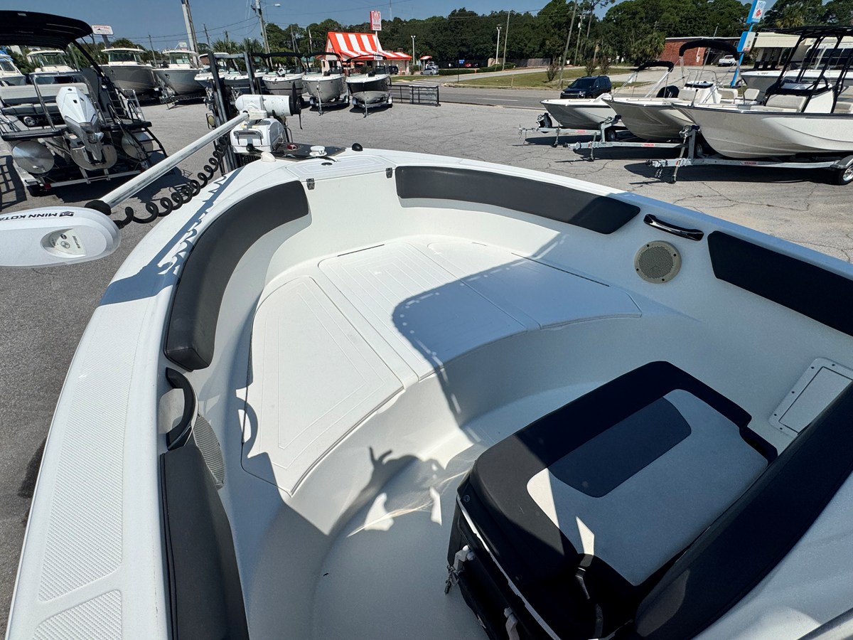 2016 Clearwater 220 CE 13