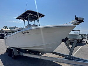 Clearwater 220 CE 1 2016 Clearwater 220 CE 2