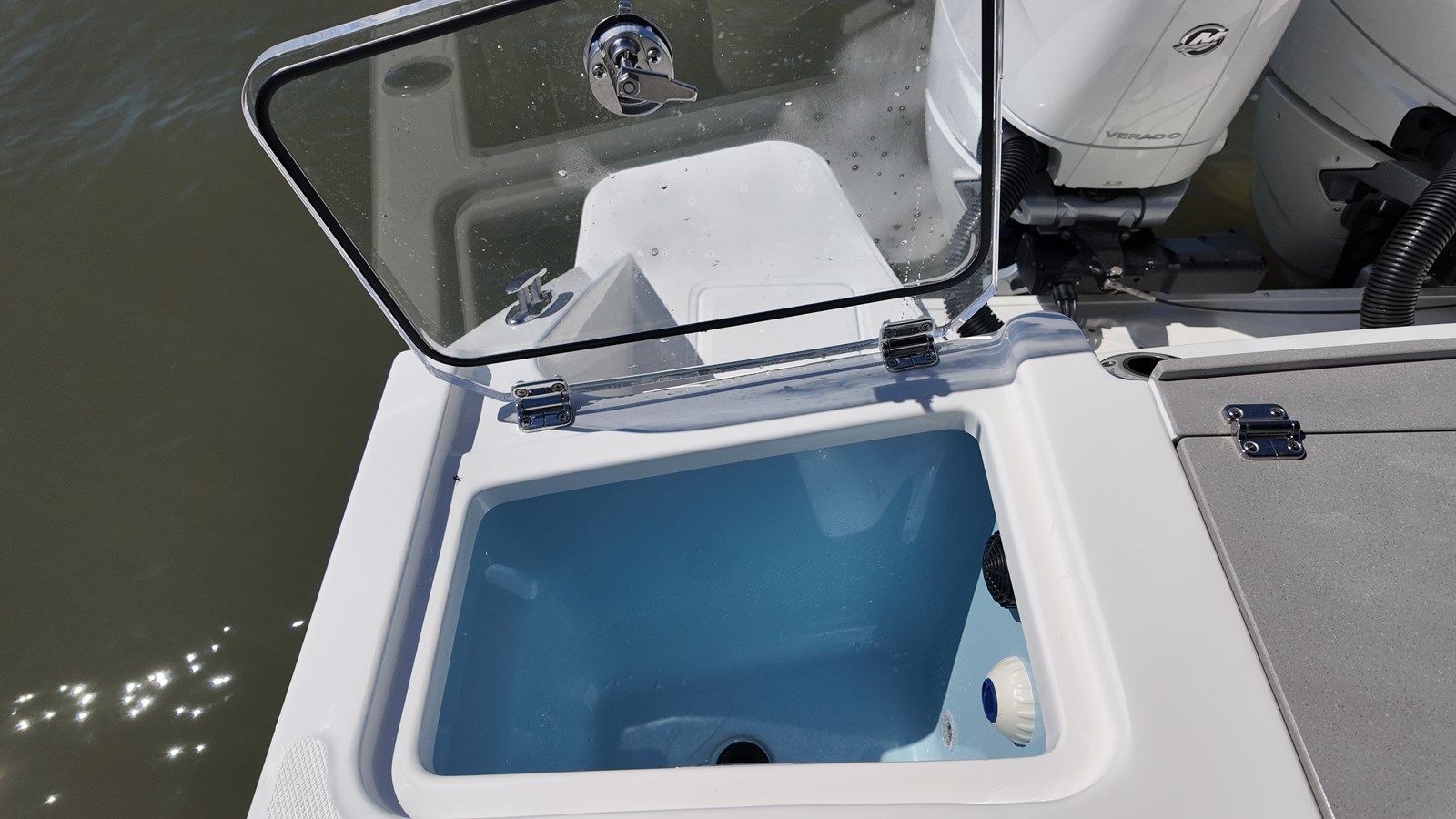 2027 Boston Whaler 330 Vantage 8