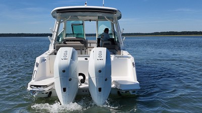 Boston Whaler 330 Vantage 3 2027 Boston Whaler 330 Vantage 4