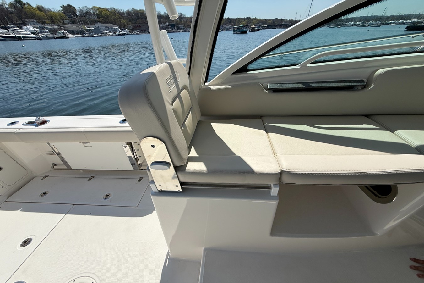 2026 Boston Whaler 285 Conquest 18