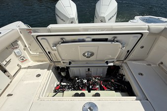2026 Boston Whaler 285 Conquest 10