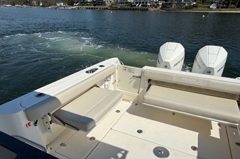 2026 Boston Whaler 285 Conquest 11