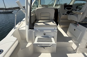 2026 Boston Whaler 285 Conquest 17