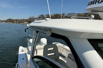2026 Boston Whaler 285 Conquest 43