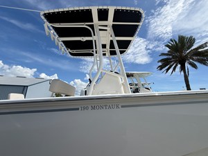 Boston Whaler 190 Montauk 5 2027 Boston Whaler 190 Montauk 6