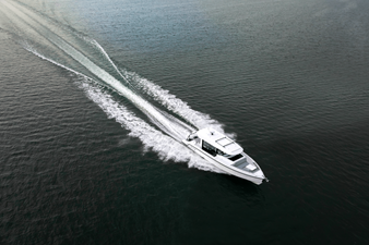 2027 Cruisers Yachts 38 VTR 37